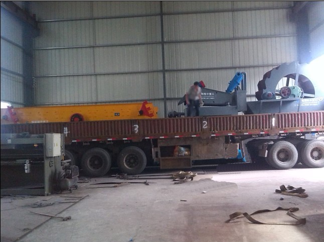 3YA1860圓振動篩裝車發(fā)貨 圓振動篩裝車發(fā)貨.jpg